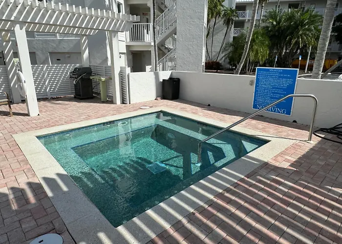 Captiva Bayside Villas 1 Bedroom 2 Bath - Sleep 4