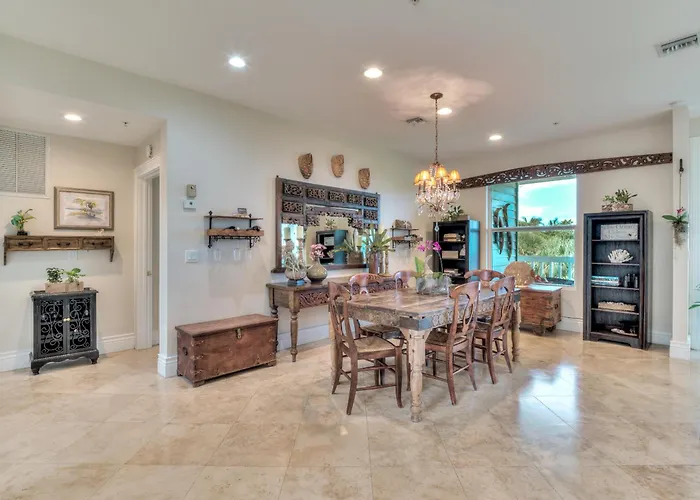 Sol Mar-Oceanfront Beachhouse